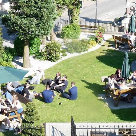 Haughton Arms Hotel Alford  Экстерьер фото