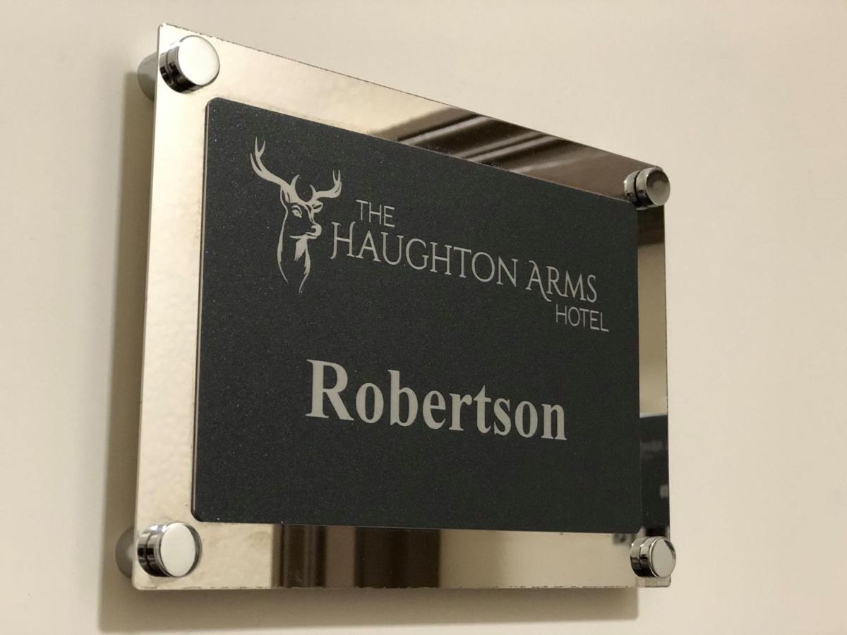 Haughton Arms Hotel Alford  Экстерьер фото